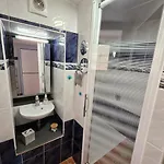 Apartment Grand Aux Salins - Climatisation - Terrasse - 90m De La *