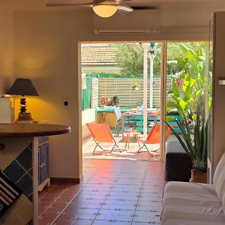 Apartment Grand Aux Salins - Climatisation - Terrasse - 90m De La *