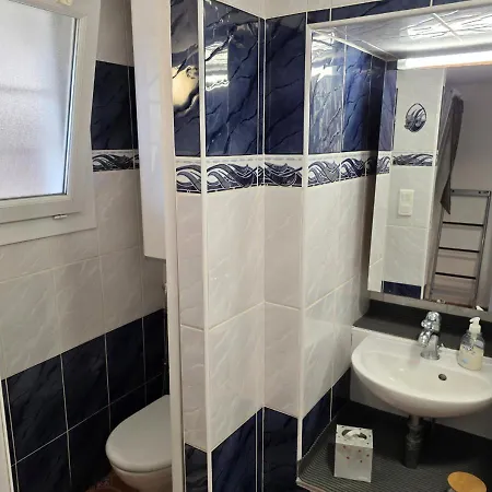 Grand Aux Salins - Climatisation - Terrasse - 90m De La * Hyères