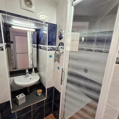 Apartment Grand Aux Salins - Climatisation - Terrasse - 90m De La *
