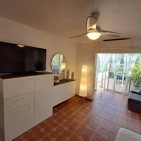 Grand Aux Salins - Climatisation - Terrasse - 90m De La Apartament Hyères