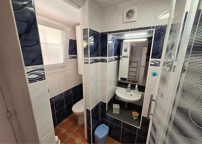 Grand Aux Salins - Climatisation - Terrasse - 90m De La *