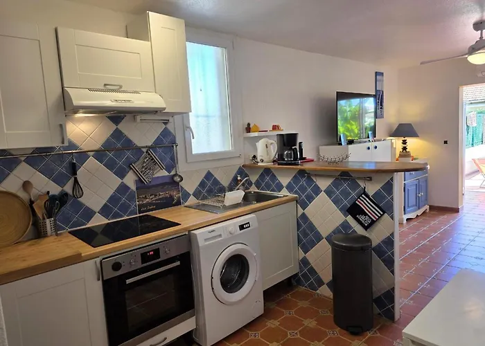 Grand Aux Salins - Climatisation - Terrasse - 90m De La