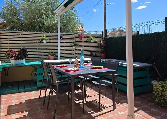 Grand Aux Salins - Climatisation - Terrasse - 90m De La *