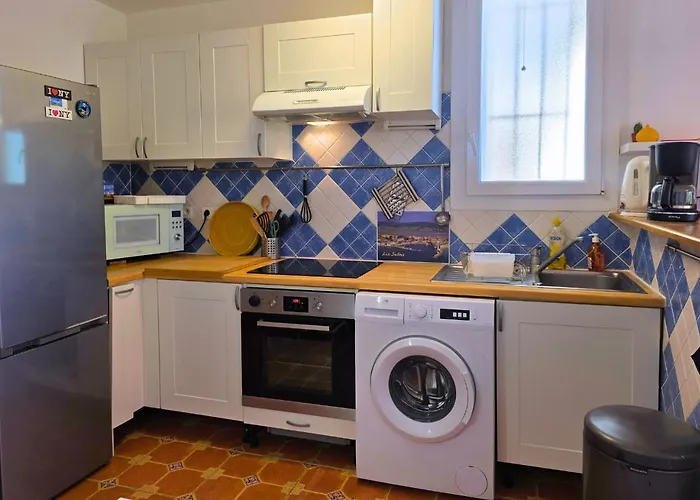 Grand Aux Salins - Climatisation - Terrasse - 90m De La 耶尔