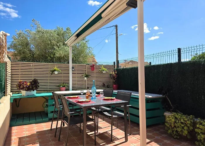 Grand Aux Salins - Climatisation - Terrasse - 90m De La *